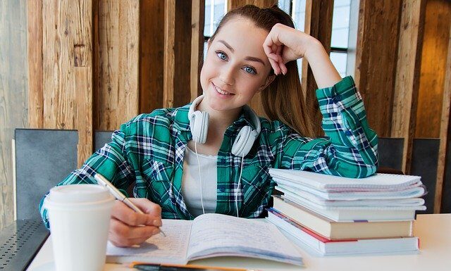 Jak obliczyć średnią ocen