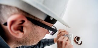 Czy można zostać elektrykiem bez studiów?