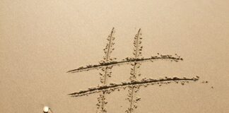 Czy hashtagi coś dają?