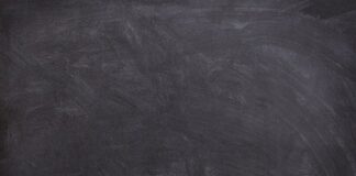 Czym różni się szkoła doktorską od studiów doktoranckich?