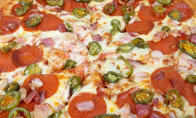 Czy ser żółty ma dużo cholesterolu?